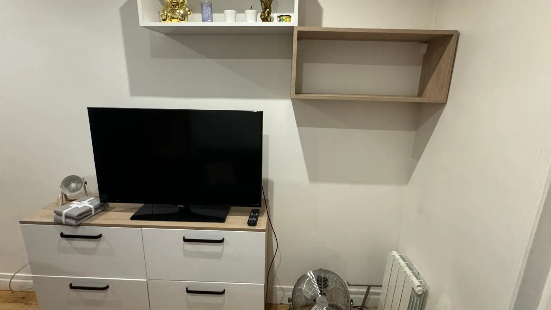 Apartment 13 Paris